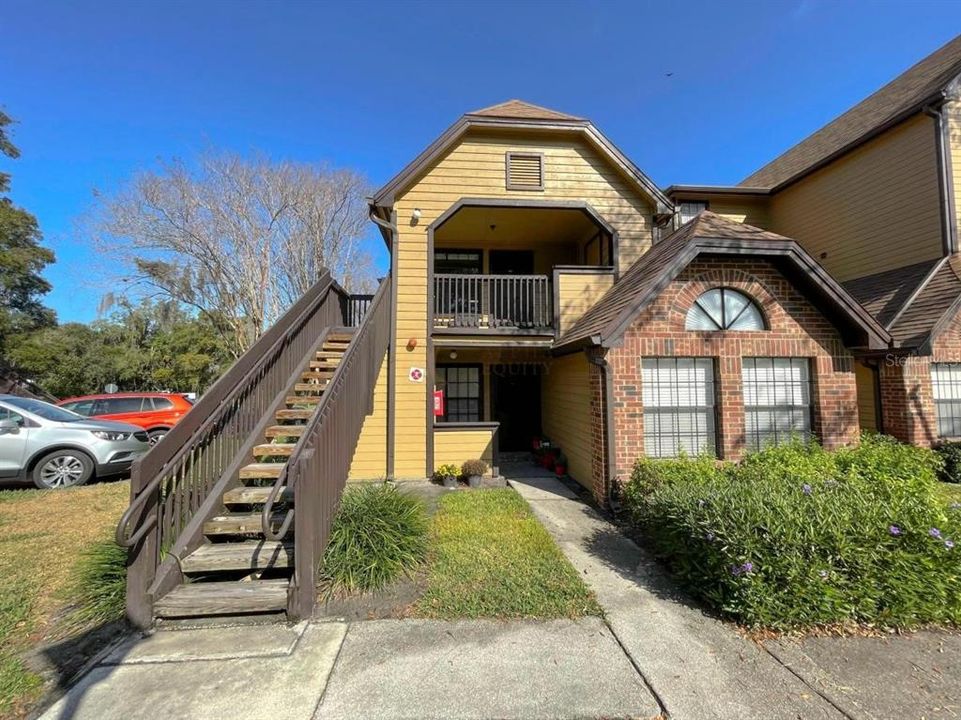 For Sale: $130,000 (1 beds, 1 baths, 708 Square Feet)
