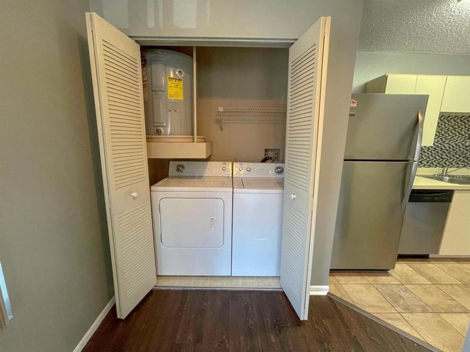 For Sale: $130,000 (1 beds, 1 baths, 708 Square Feet)