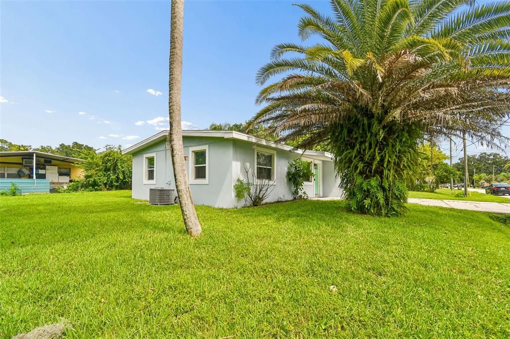 For Sale: $309,900 (4 beds, 2 baths, 1300 Square Feet)