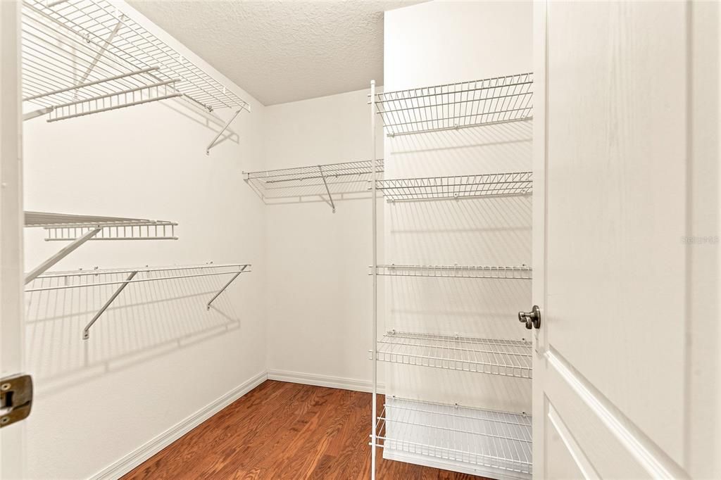 En Venta: $345,900 (3 camas, 2 baños, 1935 Pies cuadrados)