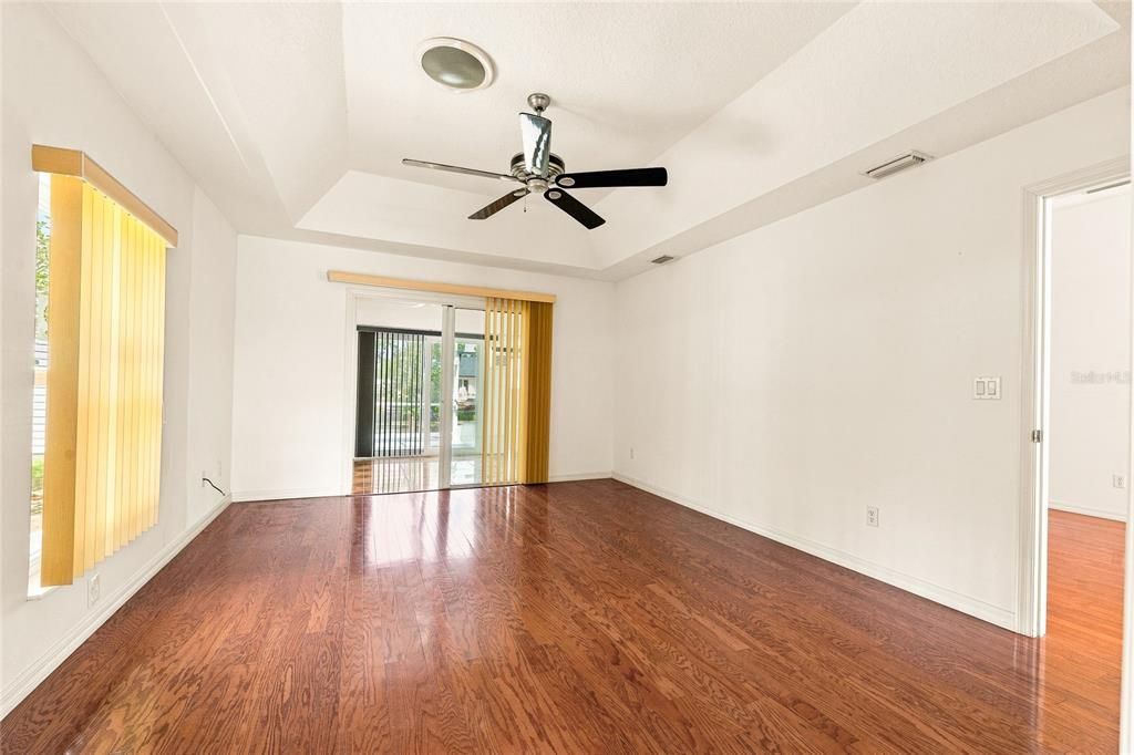 En Venta: $345,900 (3 camas, 2 baños, 1935 Pies cuadrados)