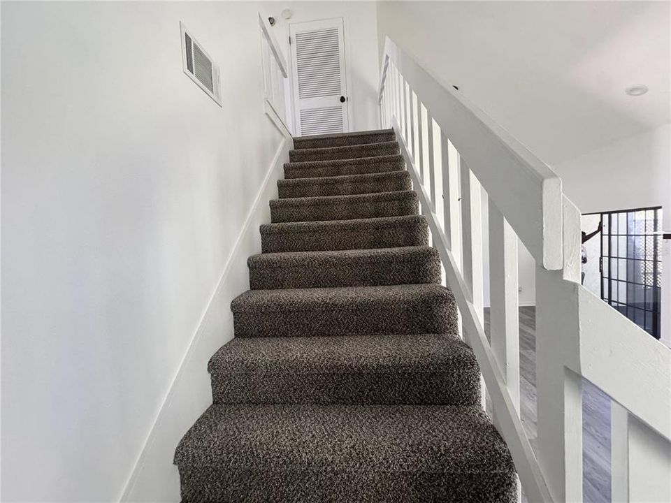 En Venta: $299,900 (3 camas, 2 baños, 1188 Pies cuadrados)