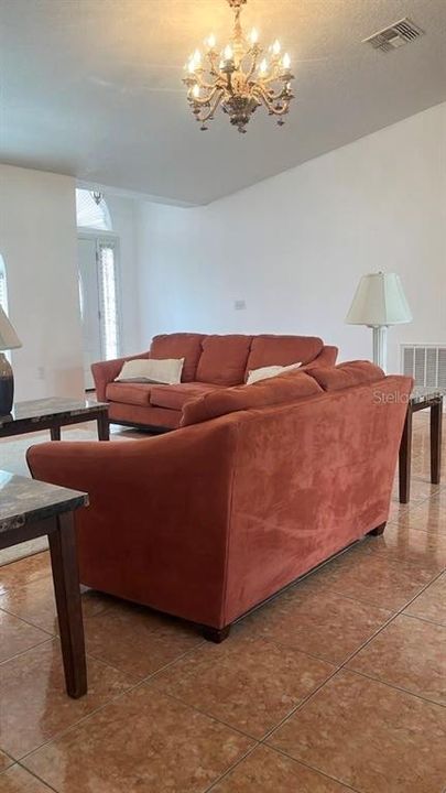 En Venta: $309,000 (3 camas, 2 baños, 1730 Pies cuadrados)