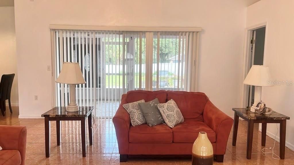 En Venta: $309,000 (3 camas, 2 baños, 1730 Pies cuadrados)
