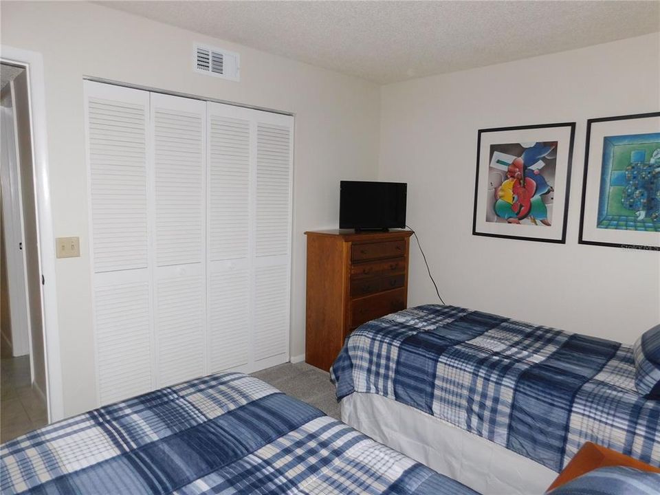For Rent: $1,900 (2 beds, 2 baths, 924 Square Feet)