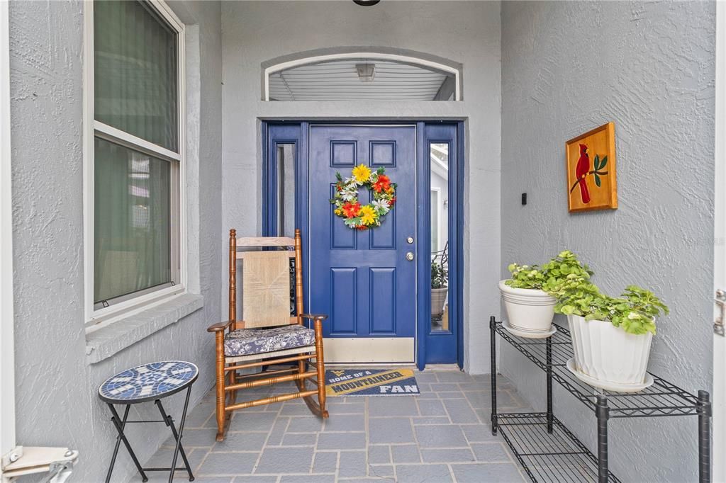 For Sale: $379,900 (3 beds, 3 baths, 1846 Square Feet)