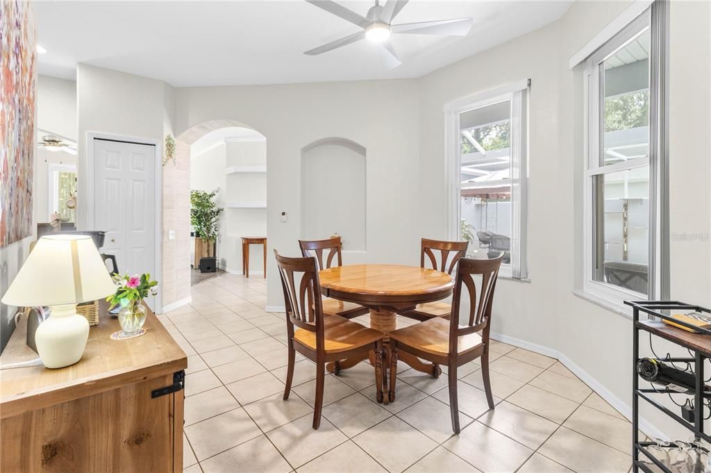 For Sale: $379,900 (3 beds, 3 baths, 1846 Square Feet)