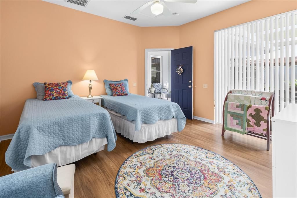 For Sale: $379,900 (3 beds, 3 baths, 1846 Square Feet)