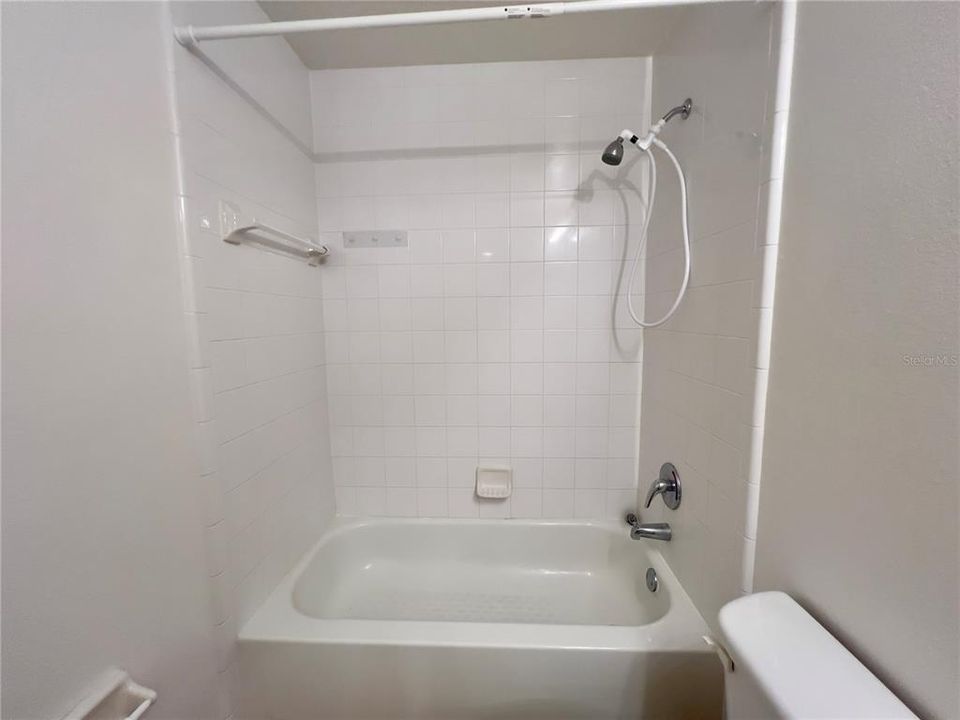 В аренду: $1,950 (3 спален, 2 ванн, 1364 Квадратных фут)