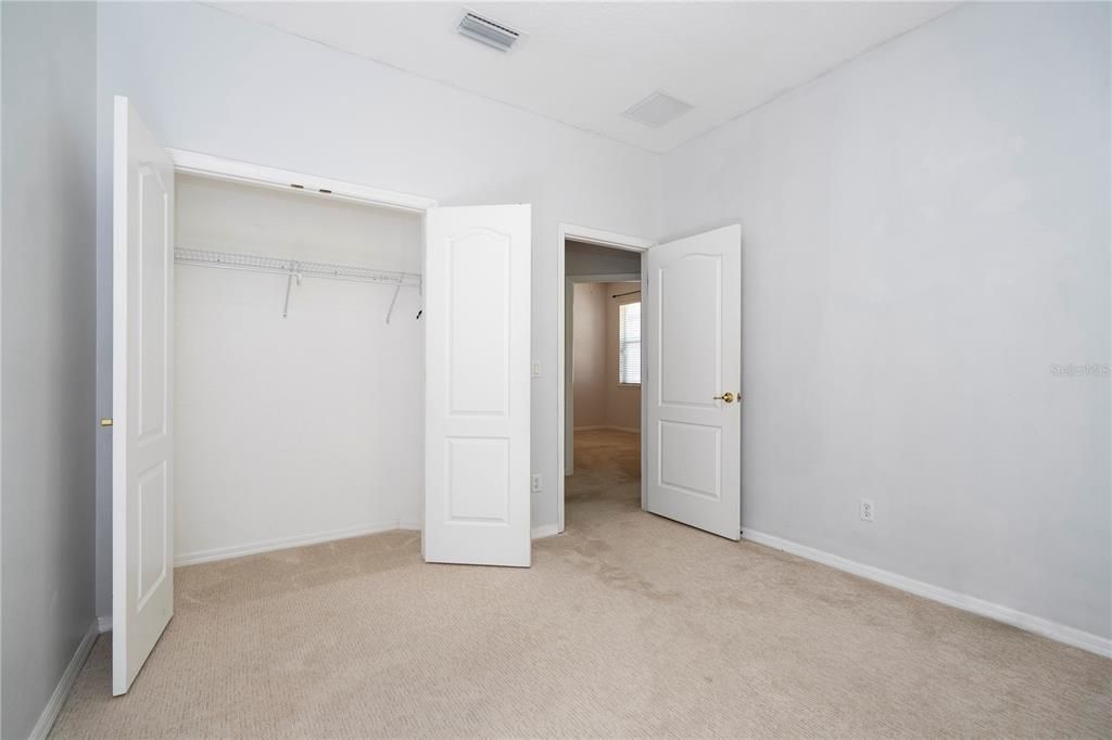 For Rent: $3,100 (4 beds, 2 baths, 2460 Square Feet)