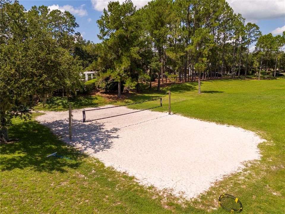 For Rent: $3,100 (4 beds, 2 baths, 2460 Square Feet)