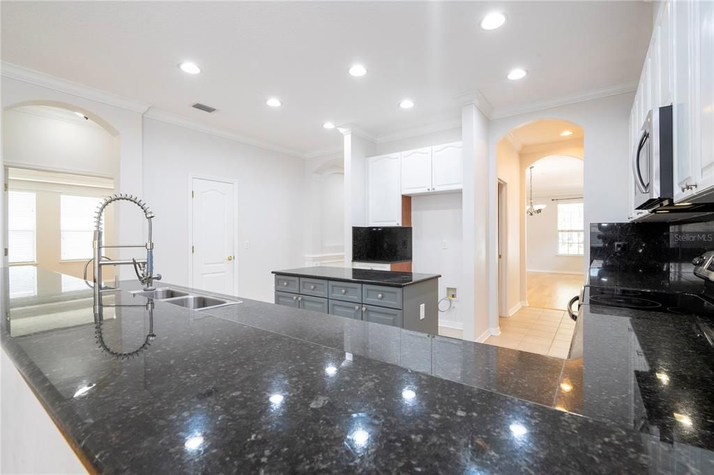 For Rent: $3,100 (4 beds, 2 baths, 2460 Square Feet)