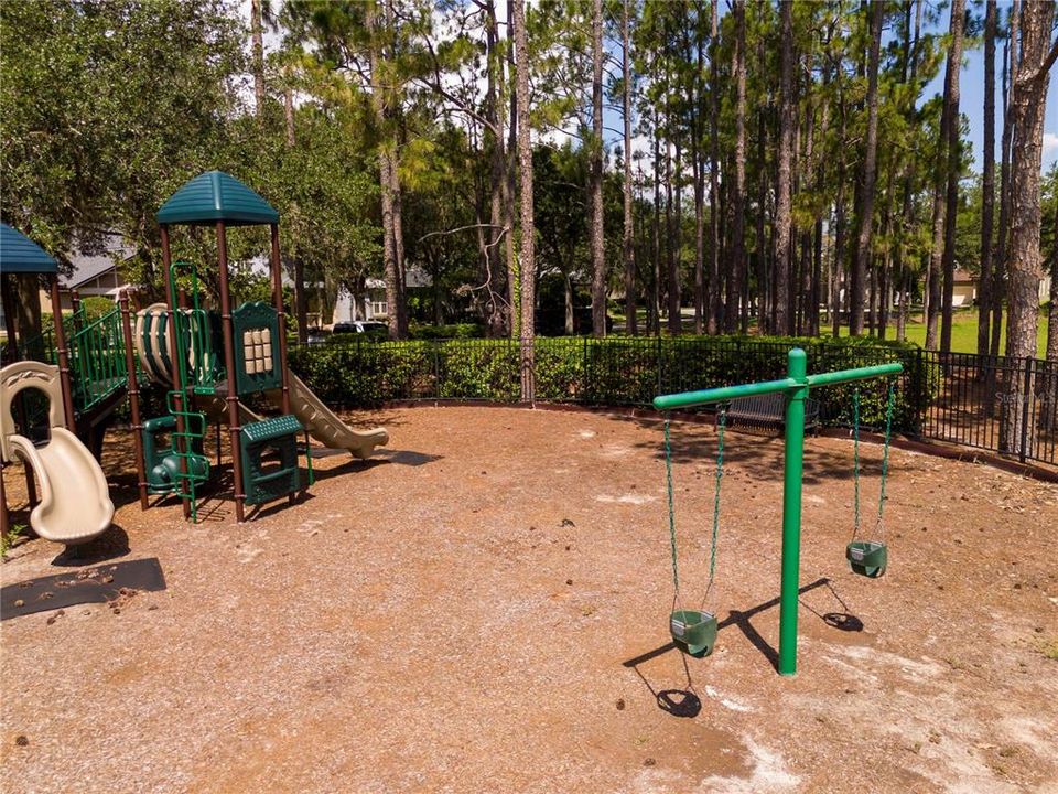 For Rent: $3,100 (4 beds, 2 baths, 2460 Square Feet)