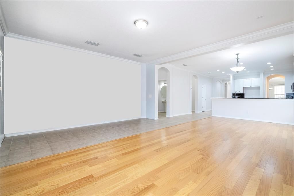 For Rent: $3,100 (4 beds, 2 baths, 2460 Square Feet)