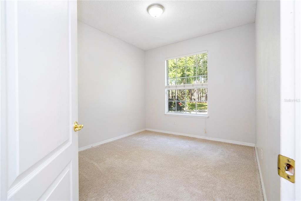 For Rent: $3,100 (4 beds, 2 baths, 2460 Square Feet)