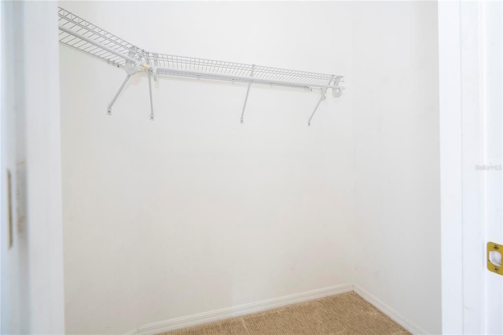 For Rent: $3,100 (4 beds, 2 baths, 2460 Square Feet)