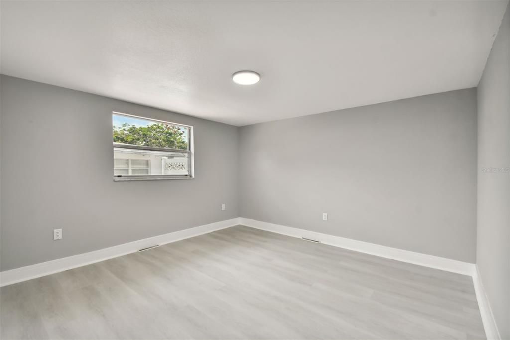 For Rent: $3,300 (3 beds, 1 baths, 1515 Square Feet)