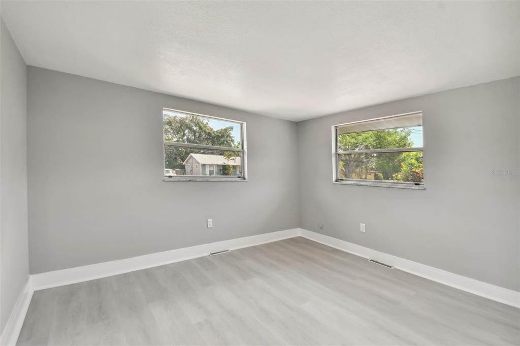 For Rent: $3,300 (3 beds, 1 baths, 1515 Square Feet)