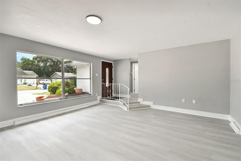 For Rent: $3,300 (3 beds, 1 baths, 1515 Square Feet)