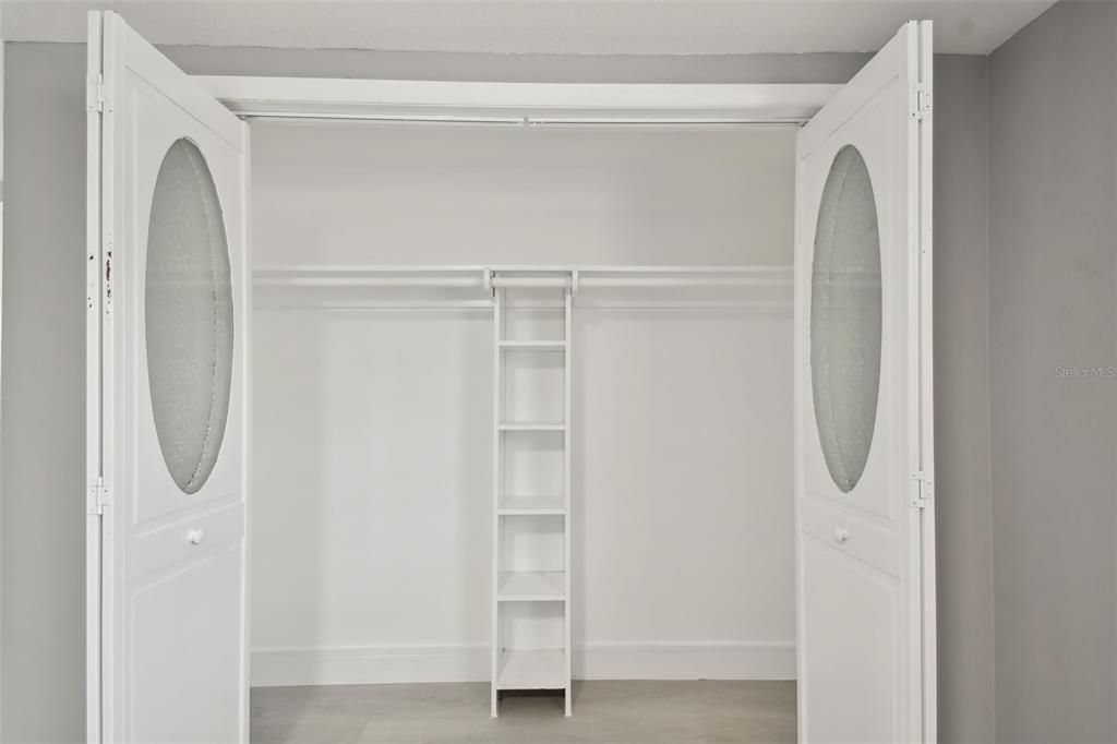 For Rent: $3,300 (3 beds, 1 baths, 1515 Square Feet)