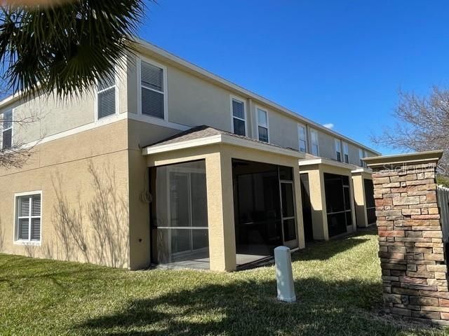Active With Contract: $2,500 (3 beds, 2 baths, 1500 Square Feet)