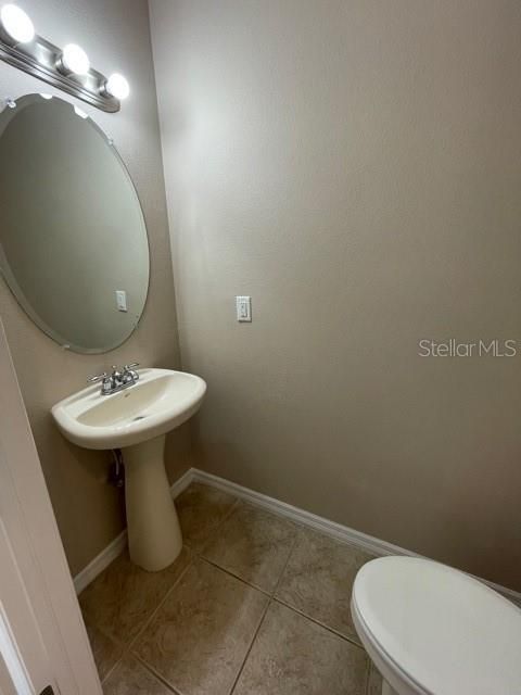 Active With Contract: $2,500 (3 beds, 2 baths, 1500 Square Feet)
