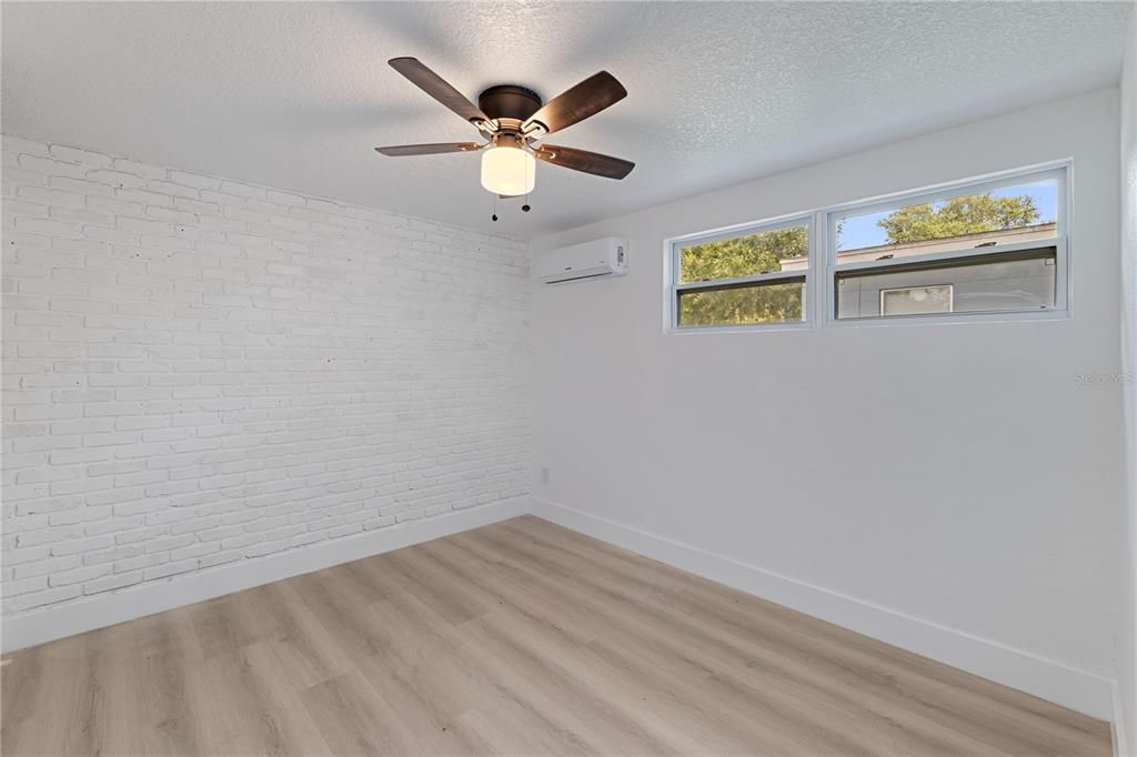For Sale: $479,000 (4 beds, 3 baths, 1366 Square Feet)