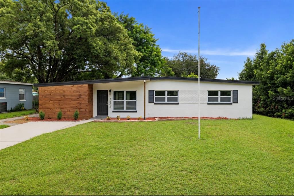 For Sale: $479,000 (4 beds, 3 baths, 1366 Square Feet)