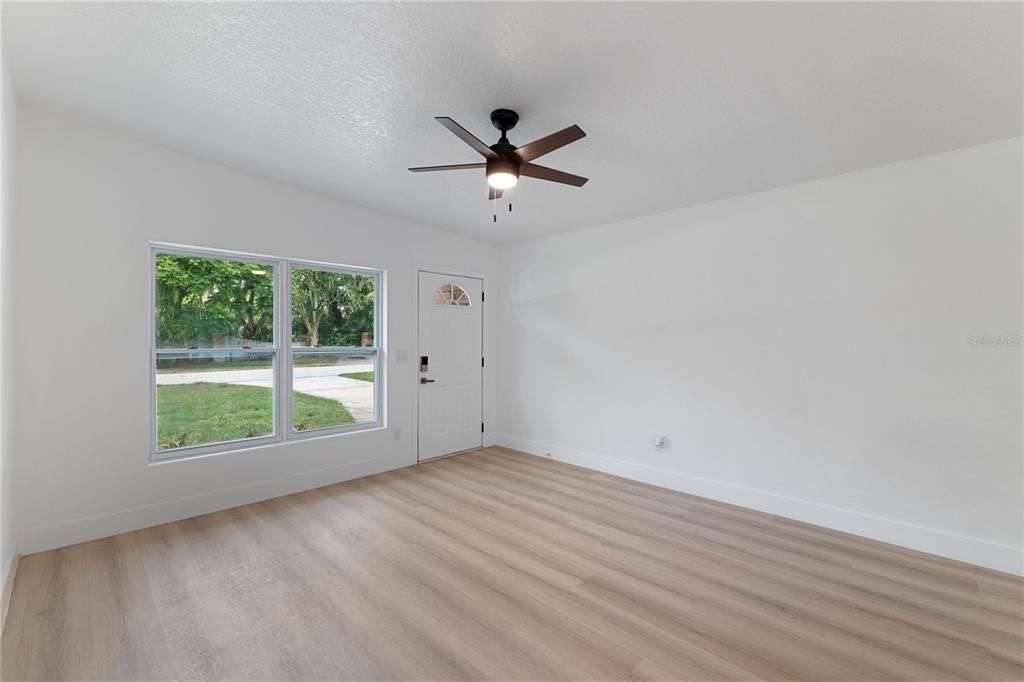 For Sale: $479,000 (4 beds, 3 baths, 1366 Square Feet)