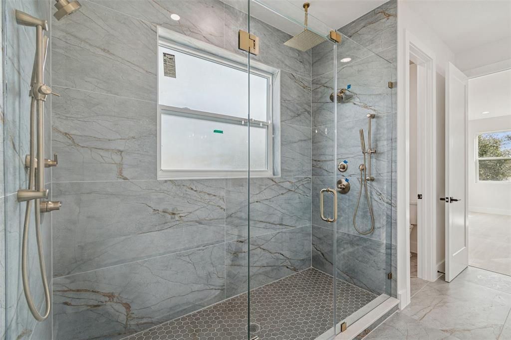 На продажу: $699,999 (4 спален, 3 ванн, 2296 Квадратных фут)
