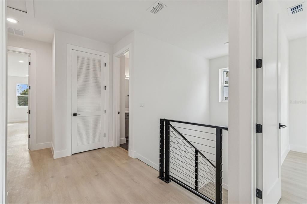 На продажу: $699,999 (4 спален, 3 ванн, 2296 Квадратных фут)