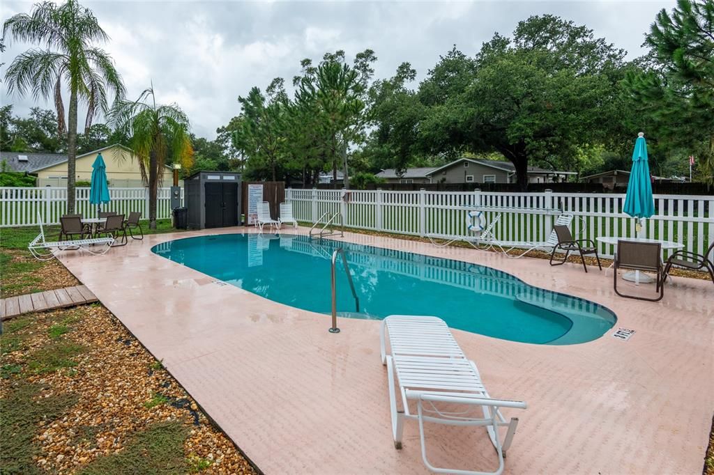 For Sale: $220,000 (2 beds, 2 baths, 815 Square Feet)