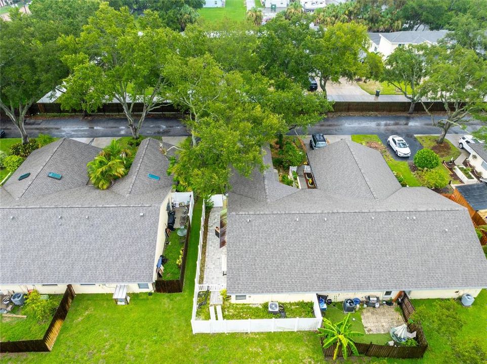 For Sale: $220,000 (2 beds, 2 baths, 815 Square Feet)