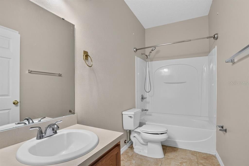 For Sale: $475,000 (4 beds, 2 baths, 2746 Square Feet)