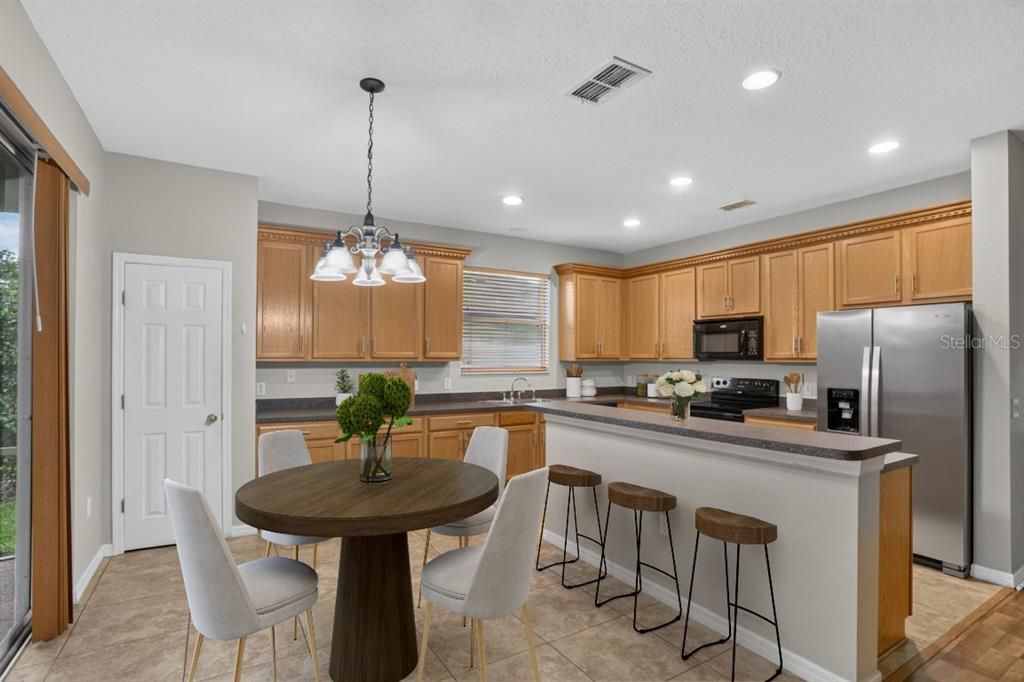 For Sale: $475,000 (4 beds, 2 baths, 2746 Square Feet)
