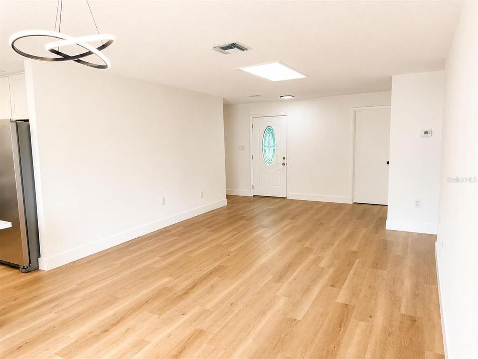 На продажу: $309,900 (3 спален, 2 ванн, 1790 Квадратных фут)