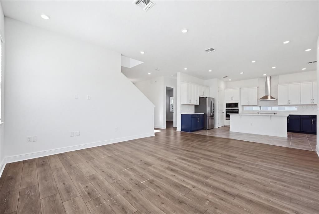 В аренду: $3,895 (4 спален, 3 ванн, 2445 Квадратных фут)