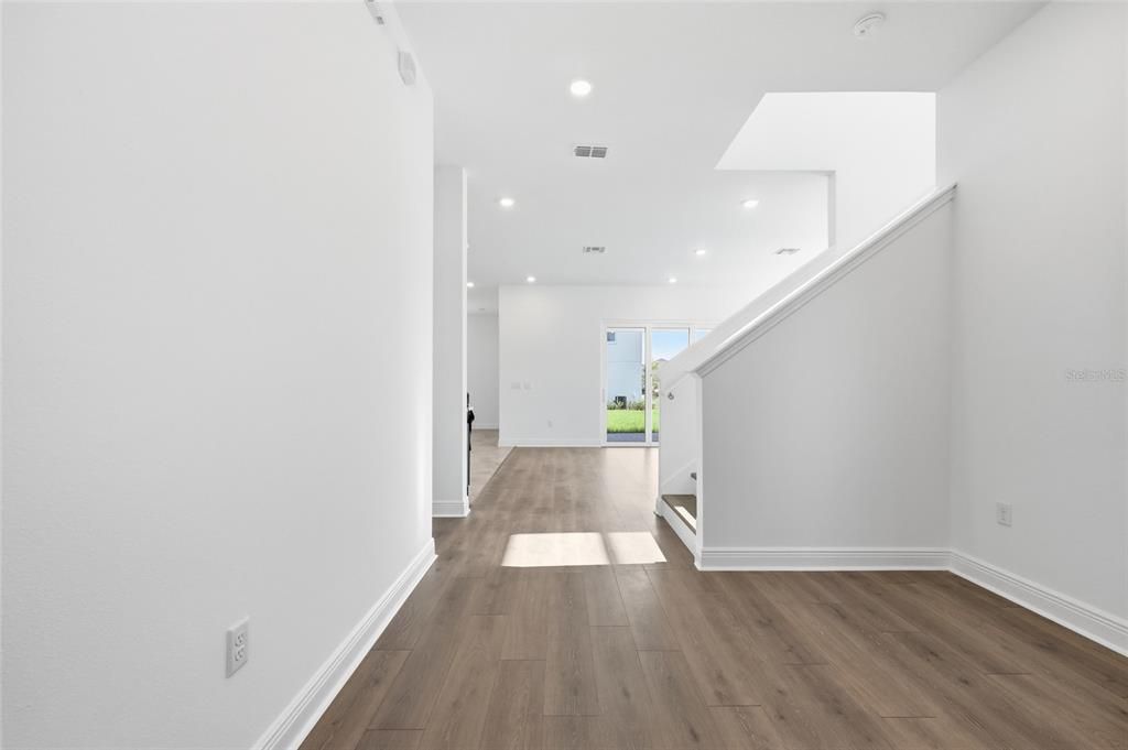 В аренду: $3,895 (4 спален, 3 ванн, 2445 Квадратных фут)