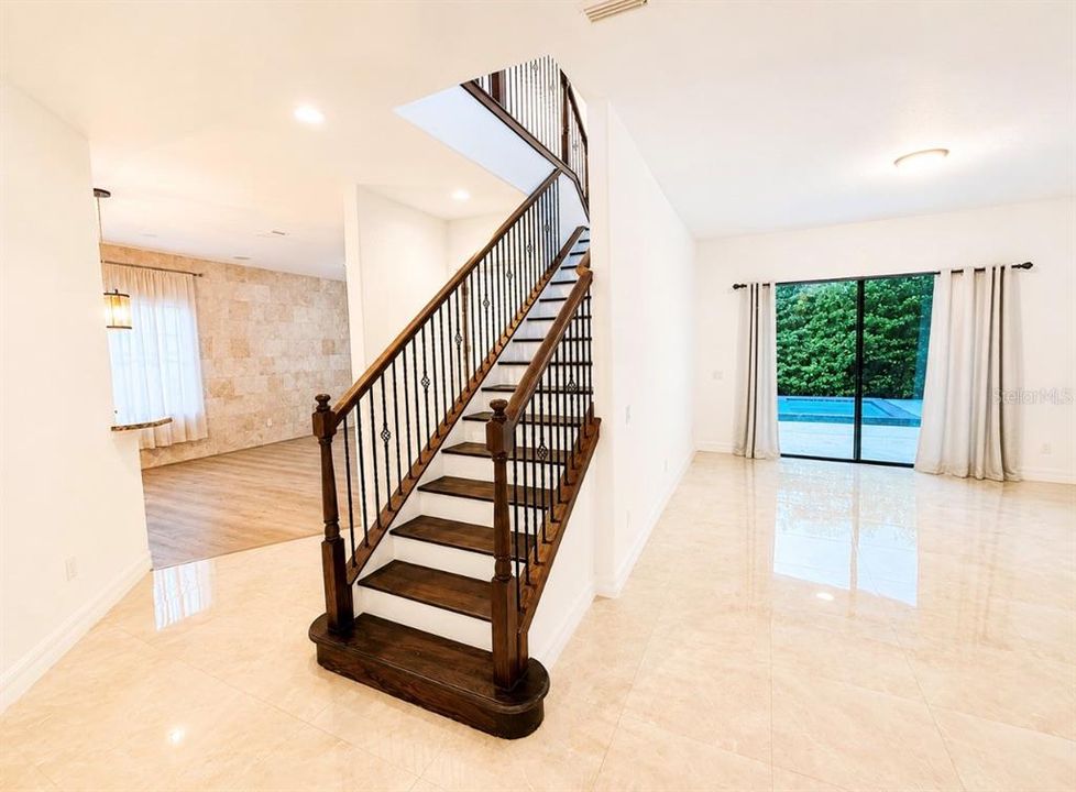 For Rent: $4,800 (5 beds, 4 baths, 3458 Square Feet)