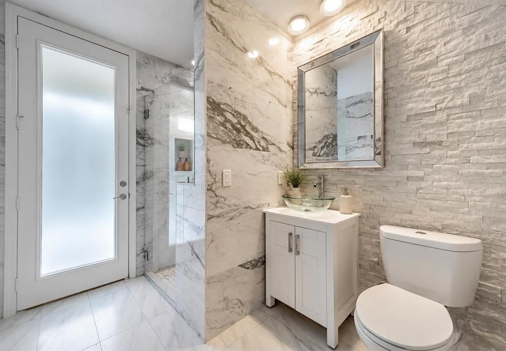 For Rent: $4,800 (5 beds, 4 baths, 3458 Square Feet)