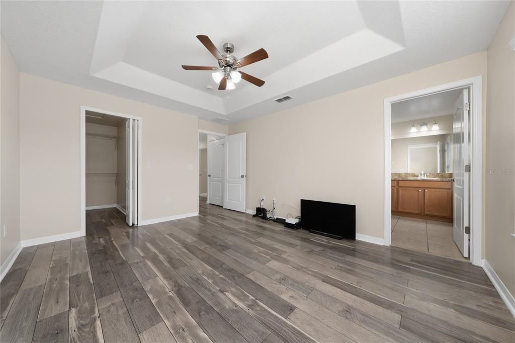 For Sale: $314,500 (3 beds, 2 baths, 1626 Square Feet)