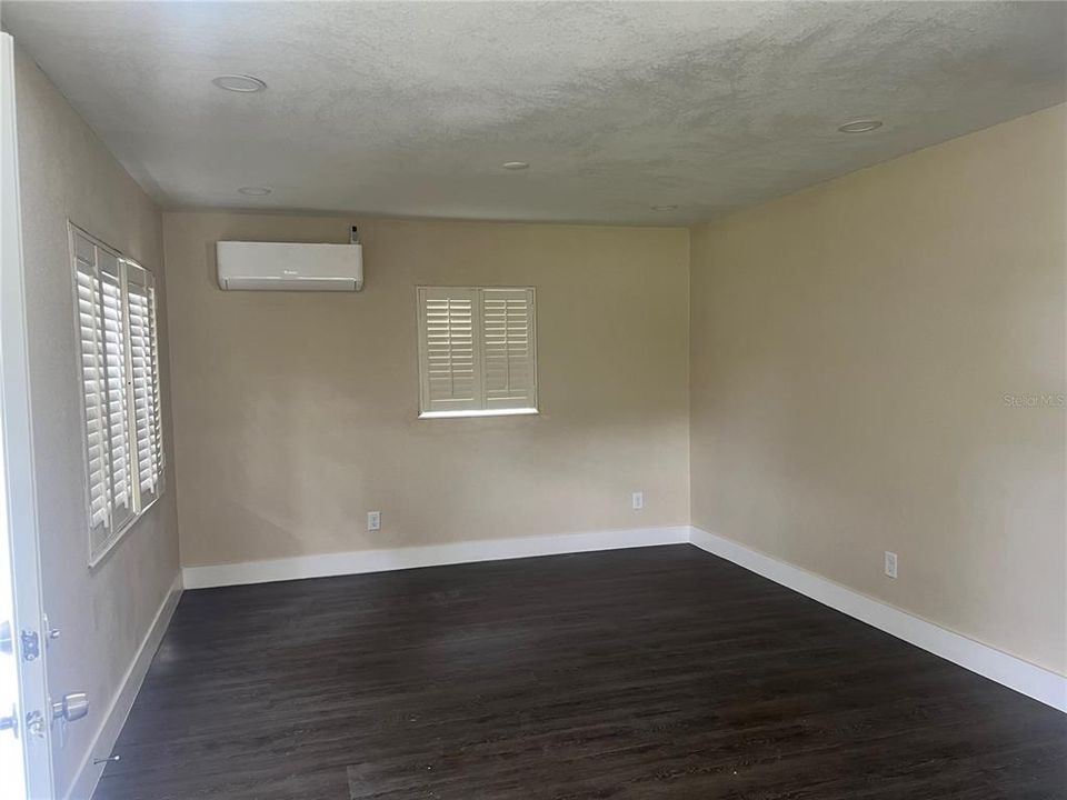 For Rent: $1,775 (2 beds, 1 baths, 1080 Square Feet)