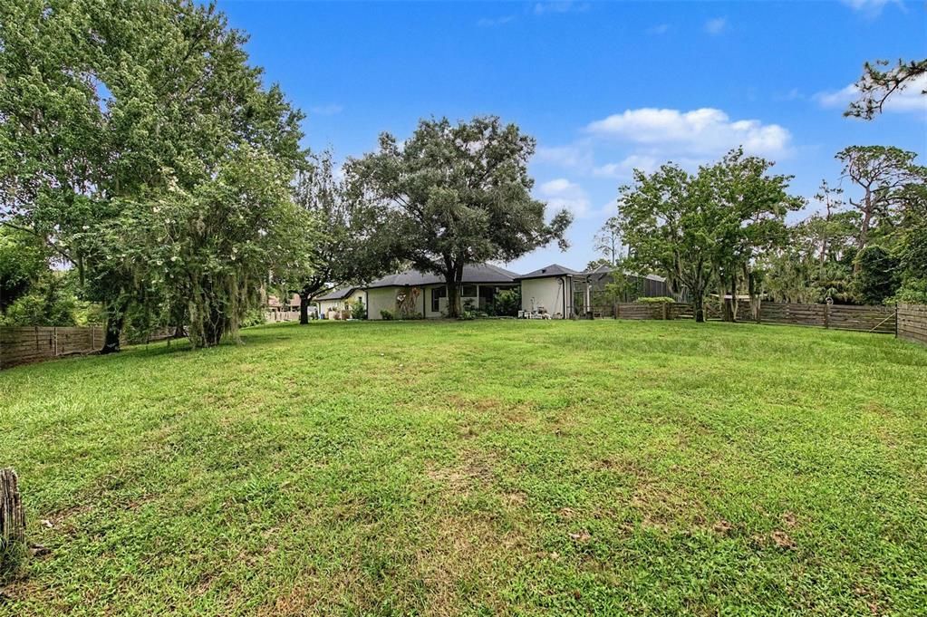 En Venta: $1,449,900 (4 camas, 2 baños, 2903 Pies cuadrados)