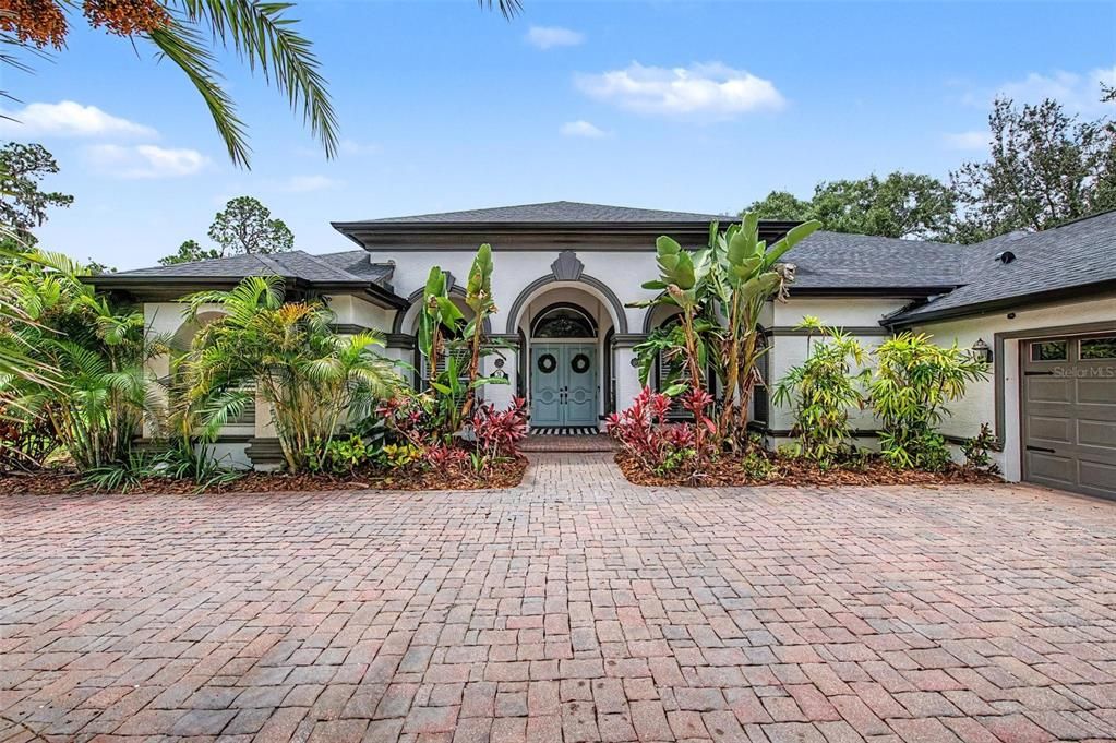 En Venta: $1,449,900 (4 camas, 2 baños, 2903 Pies cuadrados)