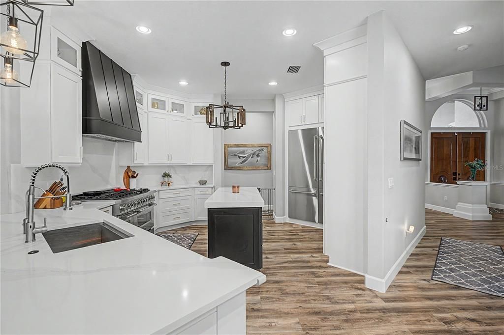 En Venta: $1,449,900 (4 camas, 2 baños, 2903 Pies cuadrados)