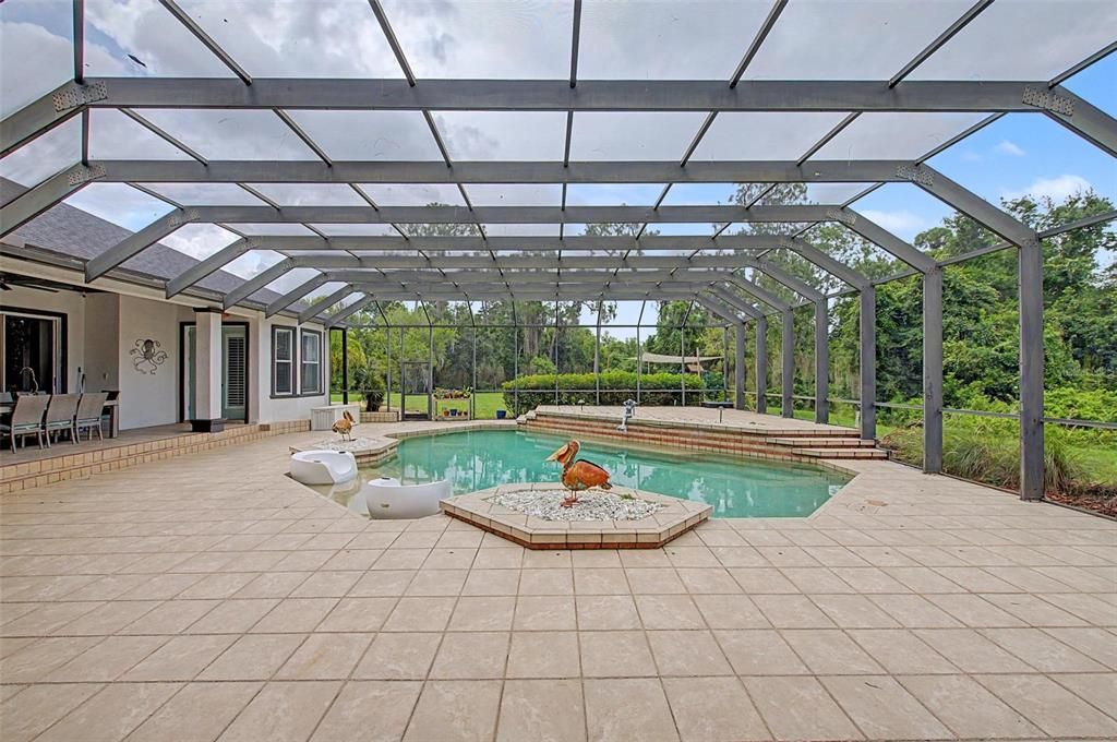 En Venta: $1,449,900 (4 camas, 2 baños, 2903 Pies cuadrados)