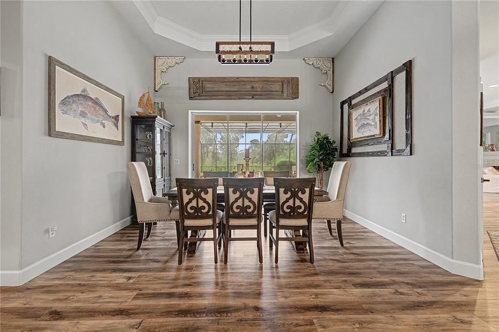 En Venta: $1,449,900 (4 camas, 2 baños, 2903 Pies cuadrados)