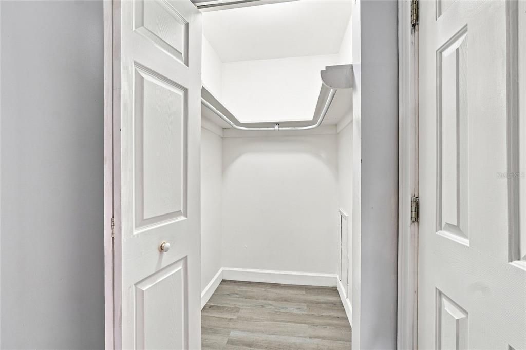 На продажу: $255,000 (4 спален, 2 ванн, 1532 Квадратных фут)