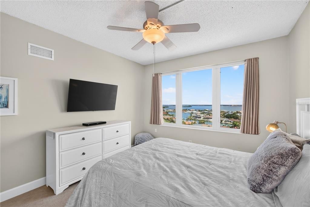 For Rent: $4,000 (2 beds, 2 baths, 1920 Square Feet)