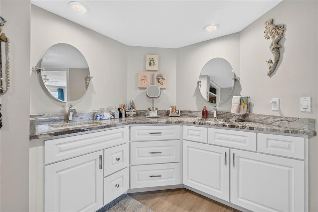 For Rent: $4,000 (2 beds, 2 baths, 1920 Square Feet)